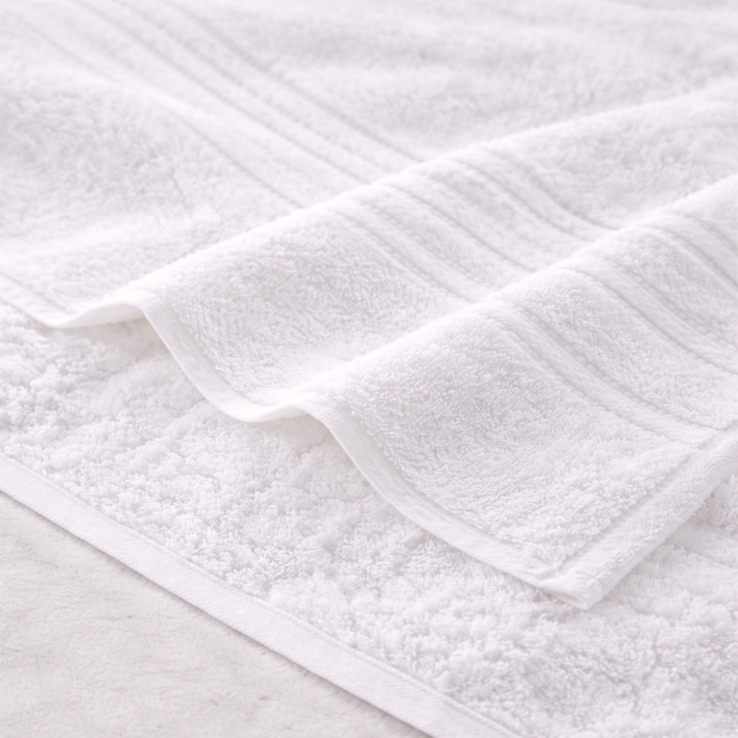 100% Cotton Hotel Towels Soft, Absorbent, and Durable for Hotel, SPA, and Resort Use