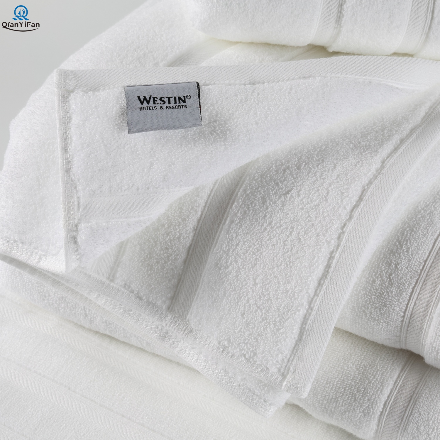 Starred hotel 100% cotton towels are soft, comfortable, and highly absorbent for hotels and resorts.